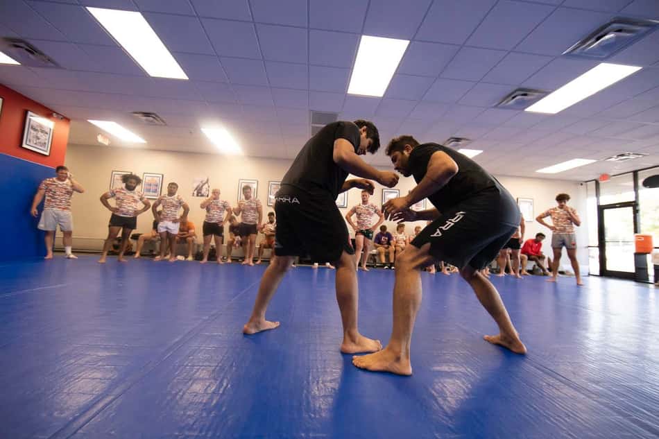 Jiu-Jitsu para o Rugby: faixa-preta brasileiro desenvolve novo treino