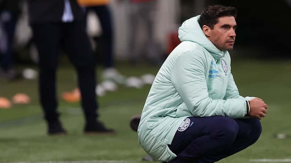 Palmeiras vem de sequência de gols de bola parada, mas Abel não vê problema