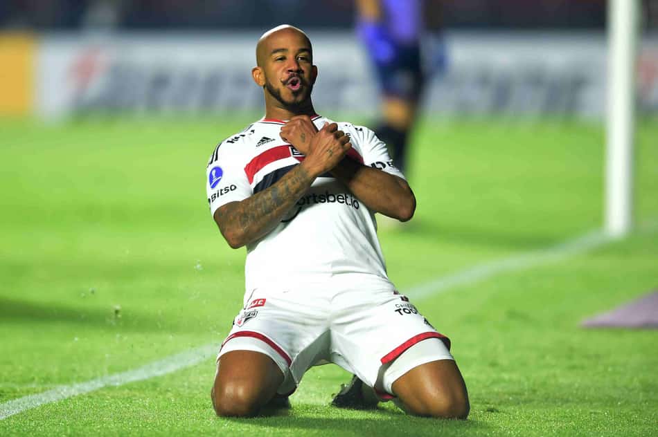 Patrick mostra 'alívio' com primeiro gol pelo São Paulo: 'Finalmente saiu'