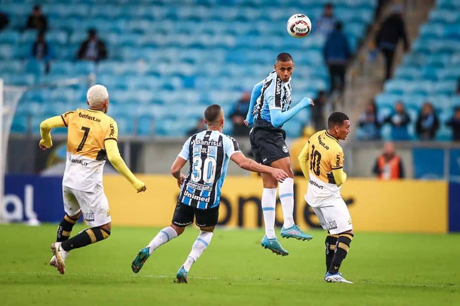 Grêmio acumula três jogos sem vencer na Série B