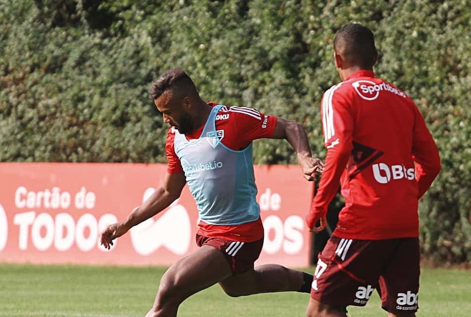 Treino técnico e regenerativo: São Paulo se reapresenta de olho no Majestoso