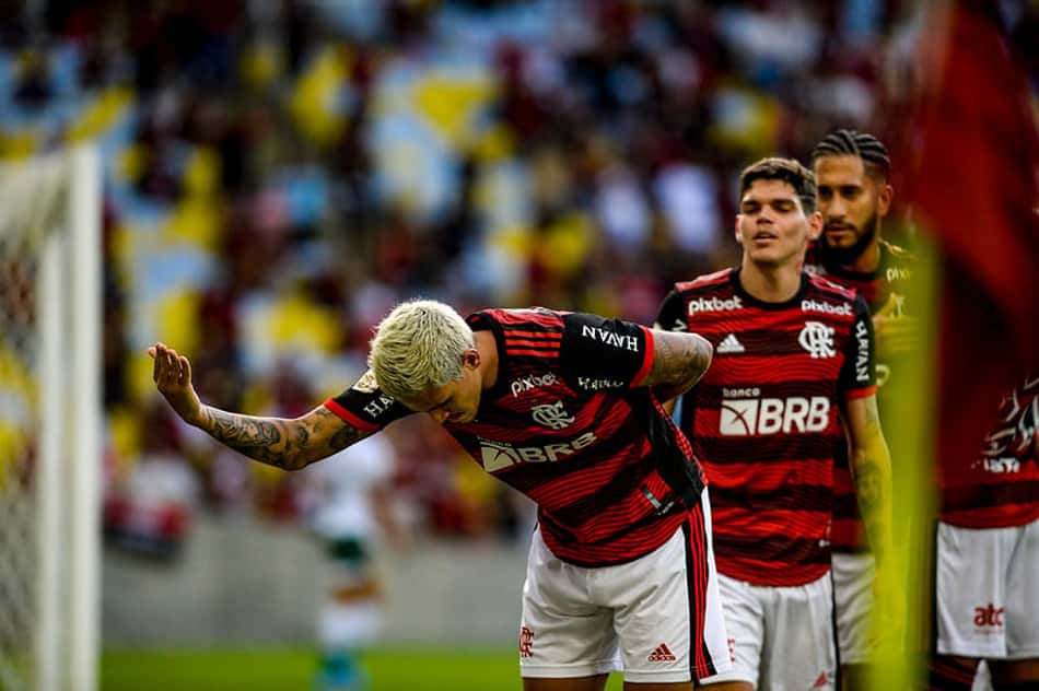 VÍDEO: bastidores da vitória do Flamengo sobre o Goiás no Maracanã