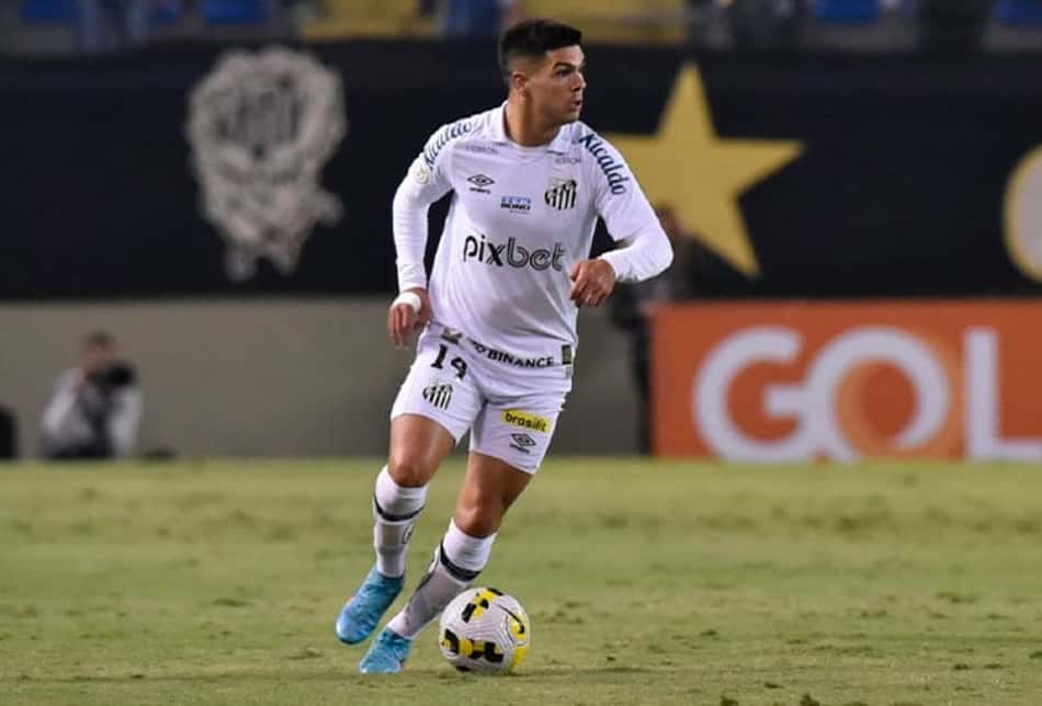 CBF divulga áudio do VAR em gol anulado do Santos contra o Ceará
