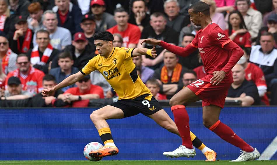 Liverpool vence o Wolverhampton, mas fica só com o vice do Inglês