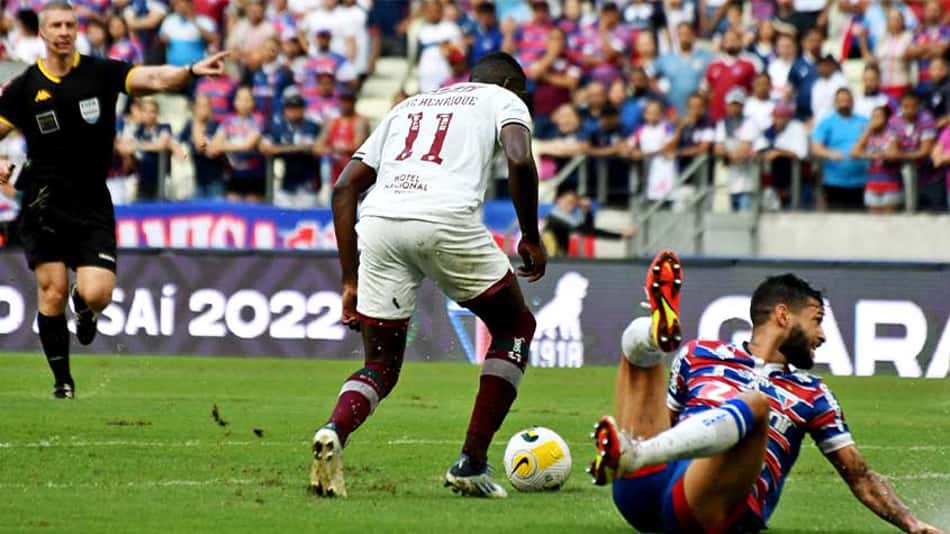 ATUAÇÕES: Dupla brilha e recebe as maiores notas do Fluminense na vitória contra o Fortaleza