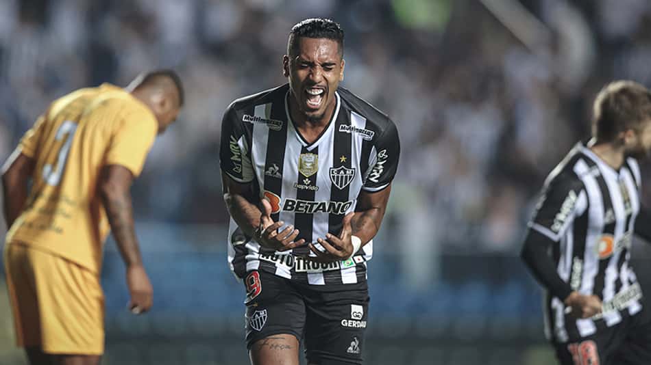 Em jogo lento, Atlético-MG vence Brasiliense e avança na Copa do Brasil