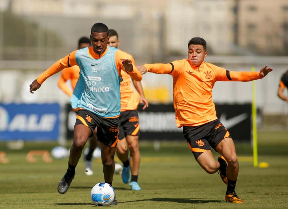 Corinthians inicia trabalhos com bola visando o Always Ready