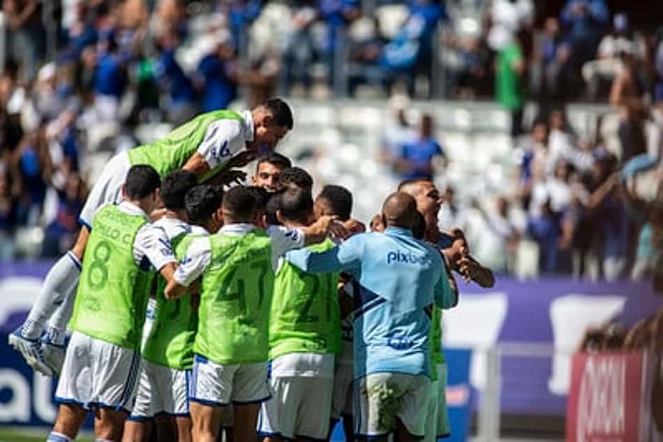 Diante do Criciúma, Cruzeiro defende tabu de 20 anos