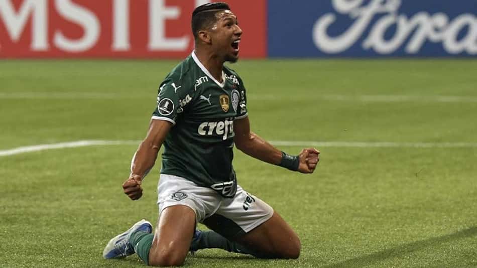 Rony iguala Raphael Veiga como maior artilheiro do Palmeiras na Libertadores