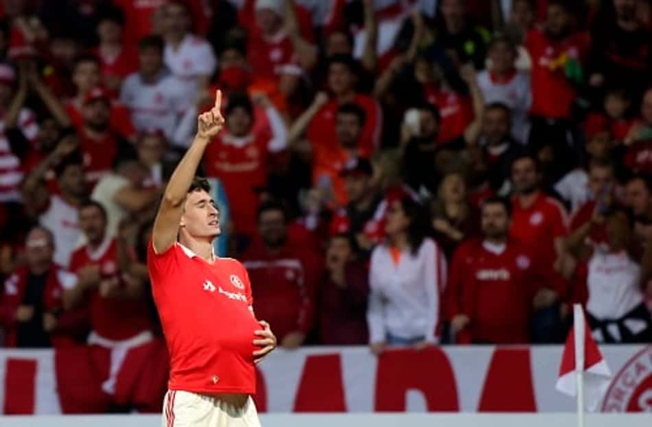 Com hat-trick de Rodrigo Dourado, Internacional goleia 9 de Octubre e avança na Sul-Americana