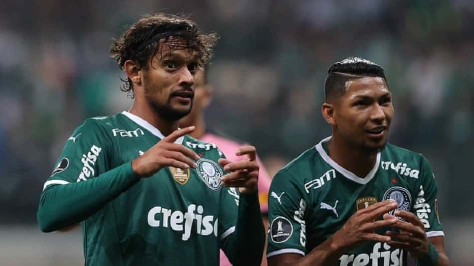 Em alta no Palmeiras, Scarpa faz reflexão sobre o futebol: 'Não é um conto de fadas'