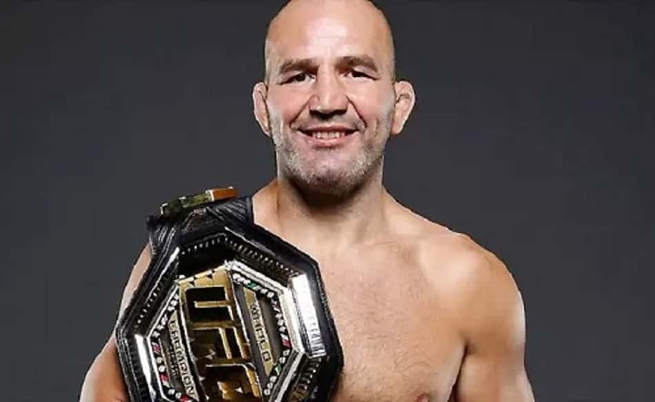 Campeão no UFC, Glover Teixeira repensa a possibilidade de se aposentar no fim do ano