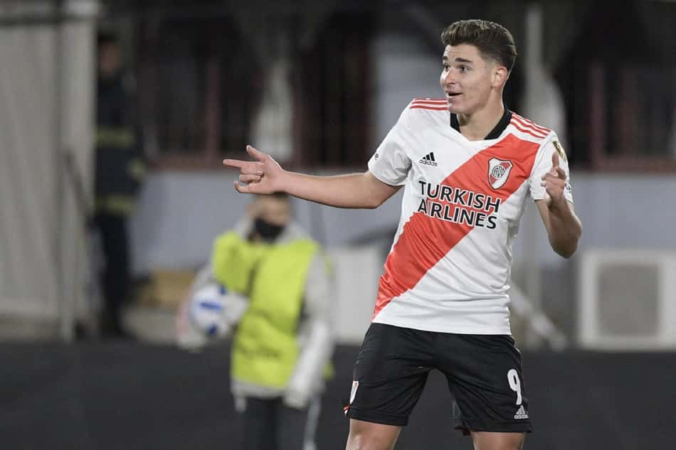 Julián Álvarez pode alcançar marca histórica em sua despedida do River Plate