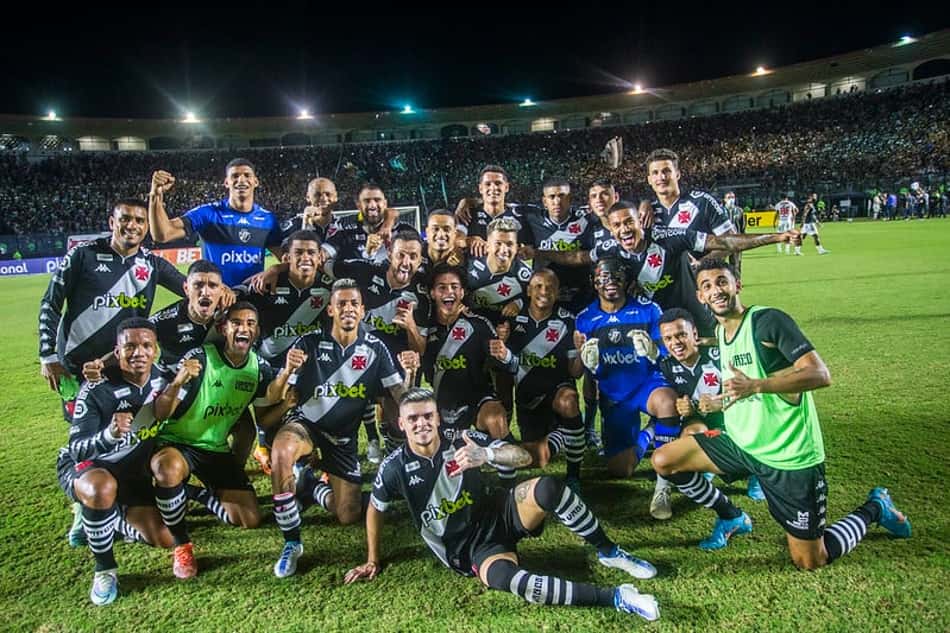 Com nove jogos de invencibilidade na Série B, Vasco mira recorde histórico da competição