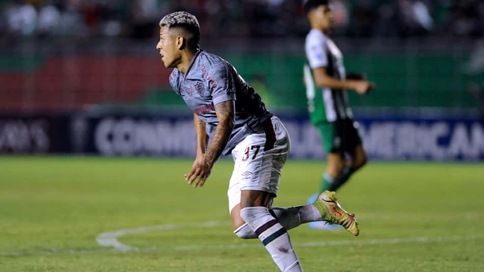 Matheus Martins celebra primeiro hat-trick pelo Fluminense e destaca goleada: 'Dá confiança ao grupo'