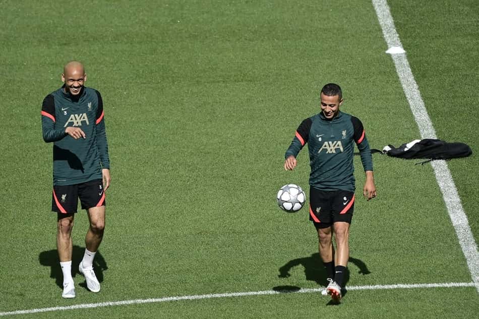 Thiago e Fabinho são relacionados e podem ser utilizados por Klopp na final da Champions League