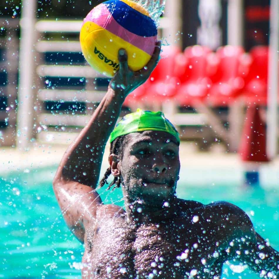 Seleções de polo aquático fazem ajustes para o Mundial da Hungria