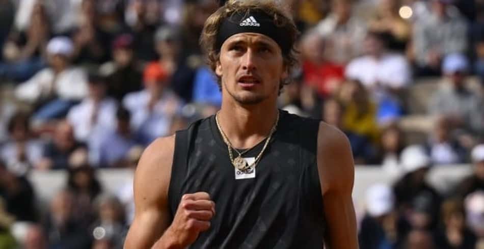 Zverev vai às quartas em Paris e aguarda Alcaraz