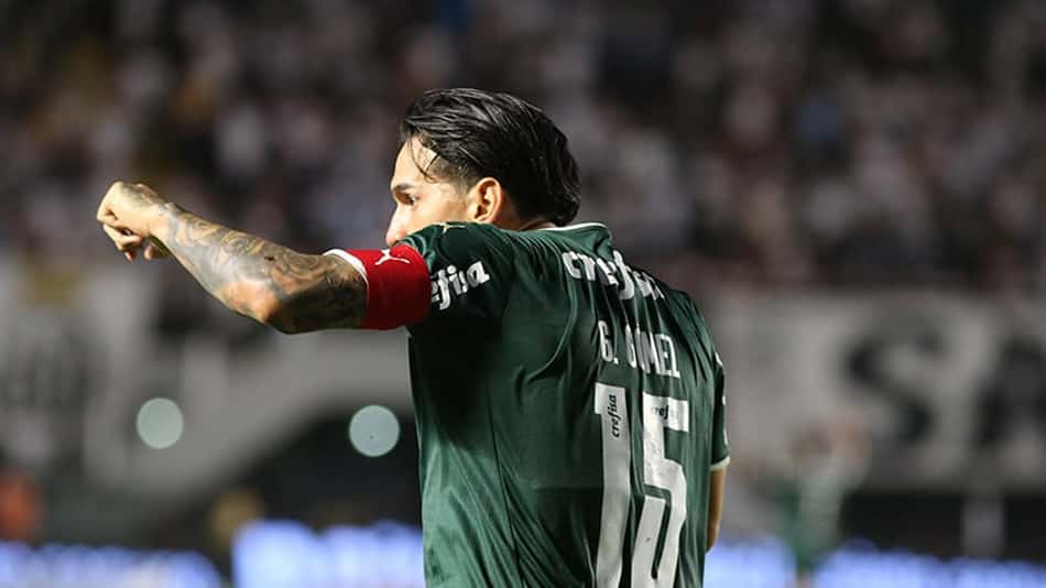 Gustavo Gómez destaca força mental do Palmeiras em vitória sobre o Santos