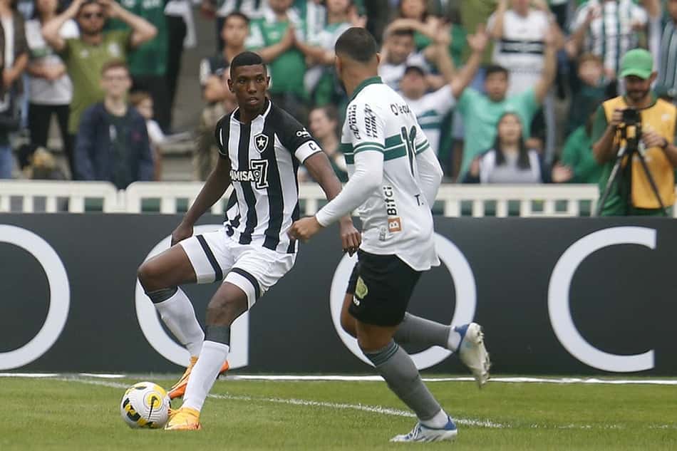 Coritiba x Botafogo - Kanu