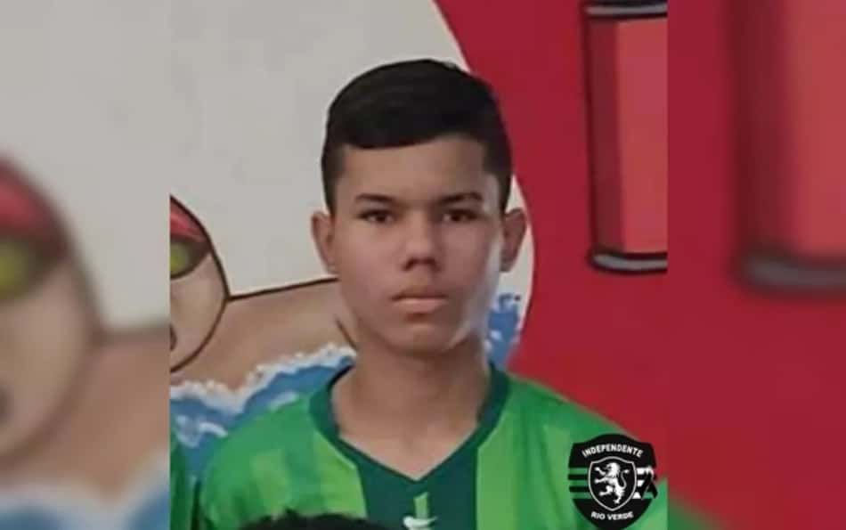 Jogador de 14 anos morre após parada cardíaca em Goiás