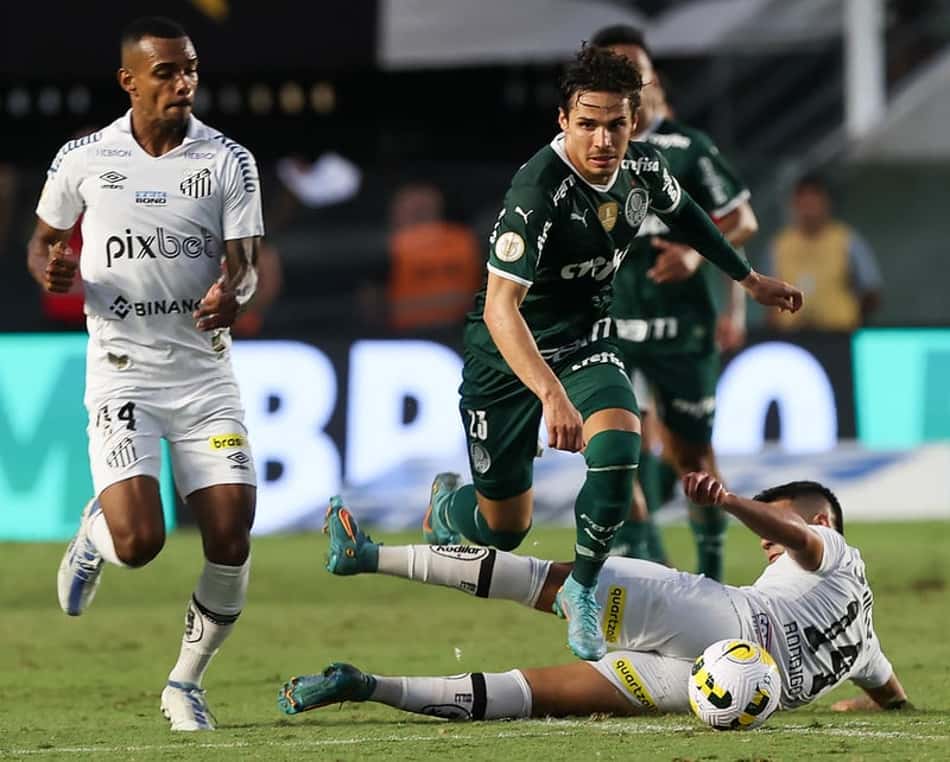 Raphael Veiga não se abala após pênalti perdido pelo Palmeiras: 'Não adianta ficar lamentando'