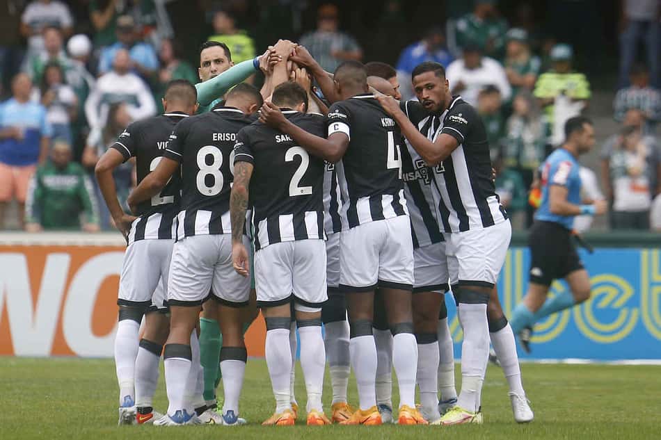 Derrota evidencia quais são as necessidades do Botafogo na segunda janela de transferências