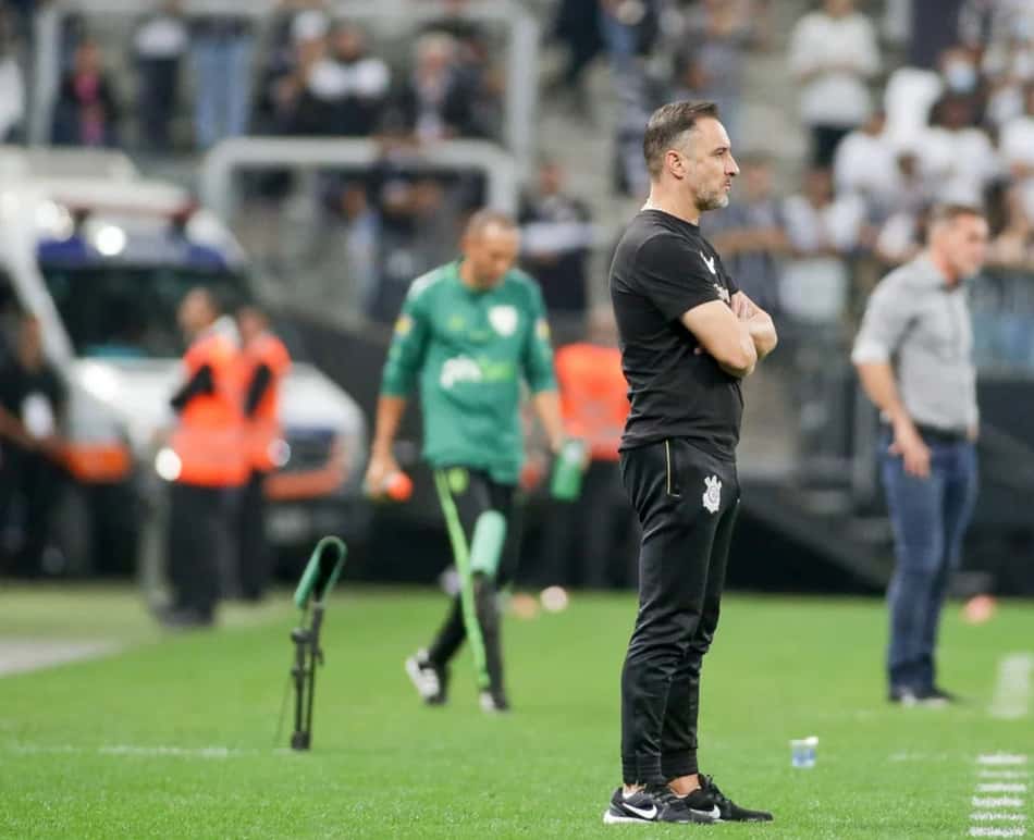 Sincero, Vitor Pereira dispara sobre sequência de empates: 'O Corinthians não é obrigado a vencer sempre'