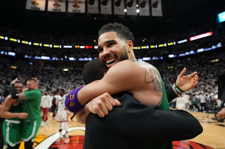 Tatum lidera, Celtics bate Heat e vai às finais da NBA