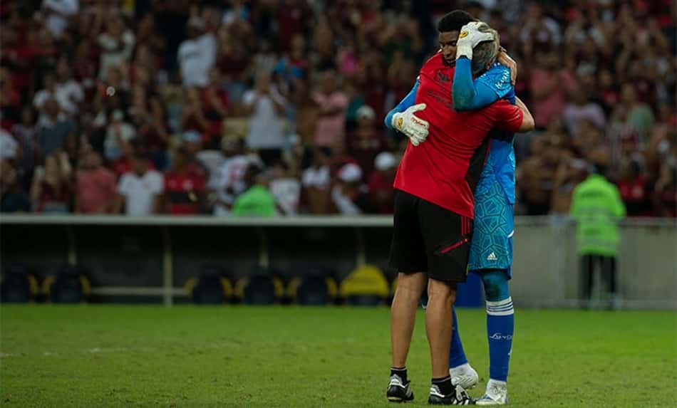 Ex-jogador do Flamengo exalta atuação de Hugo: 'Salvou'