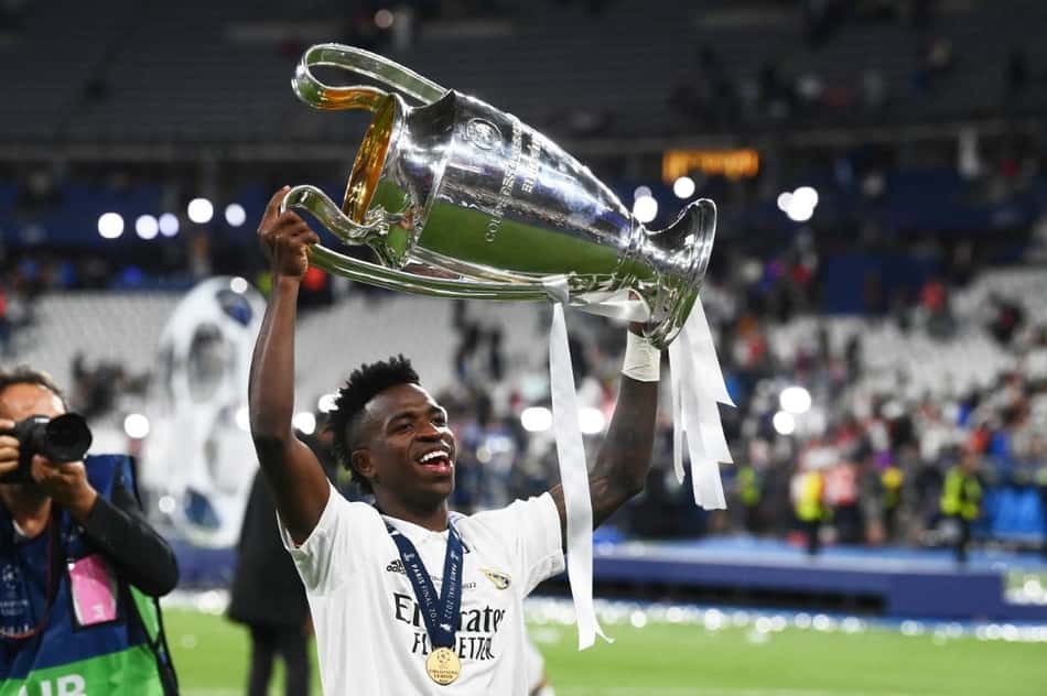 Seedorf se retrata por opinião sobre Vini Jr. após gol na final da Champions League