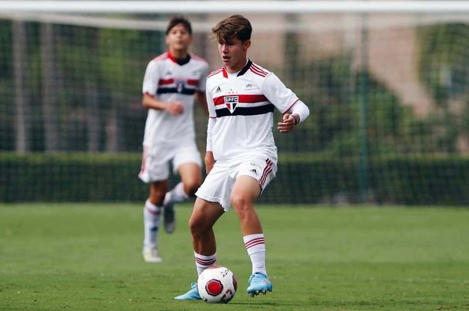 Após marcar quatro gols no mesmo jogo, Cássio exalta momento do São Paulo no Paulista Sub-15
