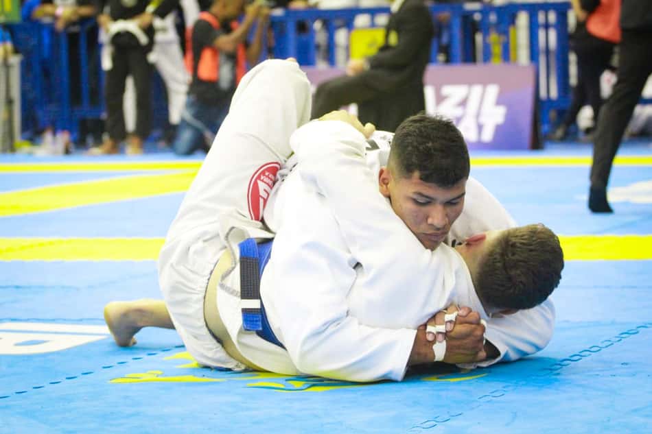Inspirado em Mica Galvão, faixa-azul Davi Liborio celebra quinto título brasileiro de Jiu-Jitsu