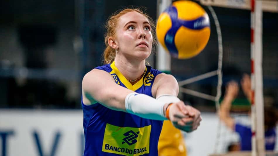 Inspirada em Gabi, jogadora 'cientista' é atração da Seleção feminina de vôlei na Liga das Nações