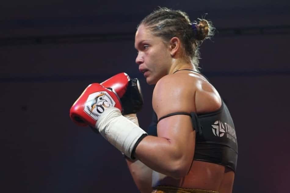 Bicampeã mundial de Muay Thai, Tainara Lisboa assina com o UFC: "era o meu sonho"