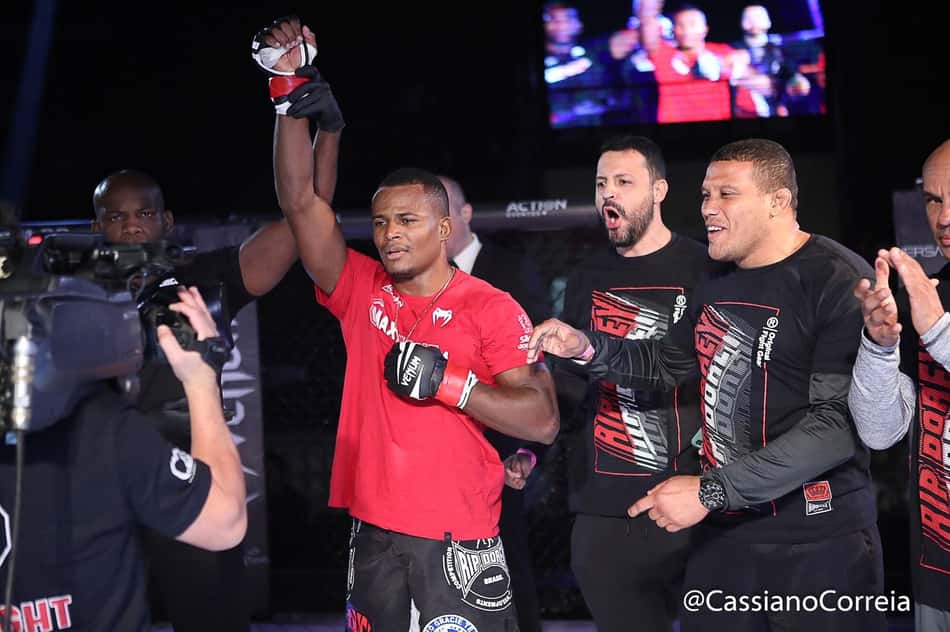 Wallace Lopes nocauteia no Max Fight 24 e mira Contender Series