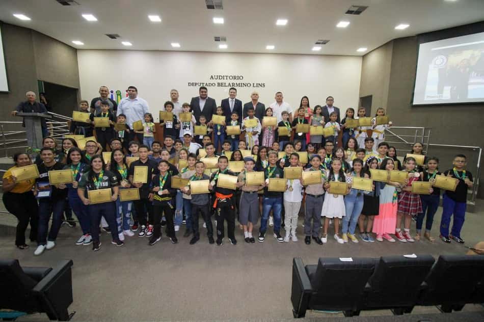 Estado do Amazonas domina o Brasileiro de Jiu-Jitsu e medalhistas são homenageados