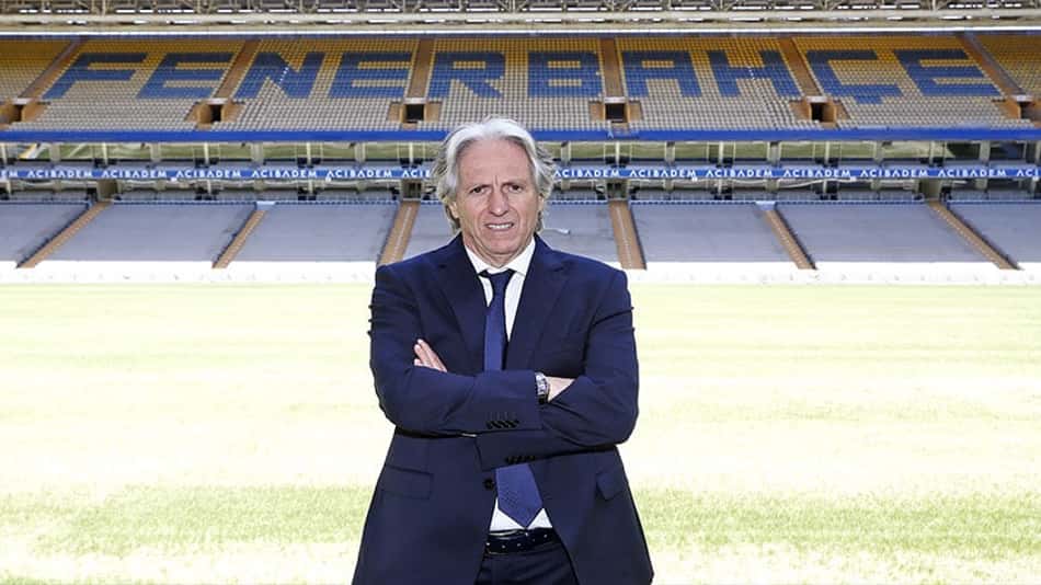 Por detalhes de acertar com o Fenerbahçe, Jorge Jesus visita estádio do clube turco