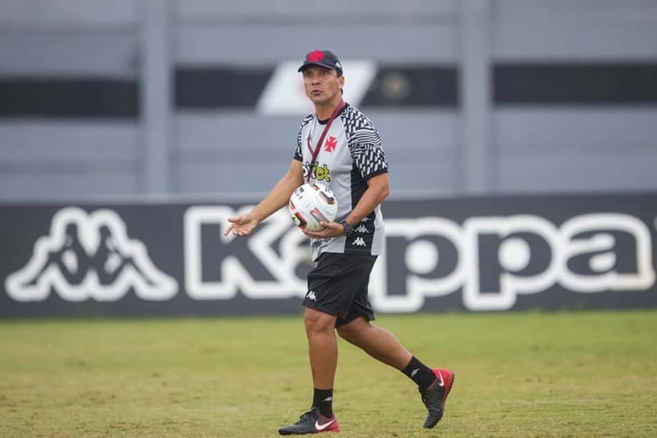 Força da torcida, possíveis mudanças no time e mais: veja o que observar no Vasco contra o Grêmio
