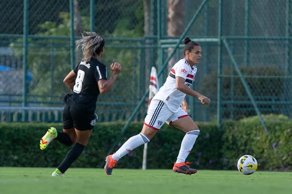 Ao L!, Mimi fala sobre experiência na Europa e começo no São Paulo