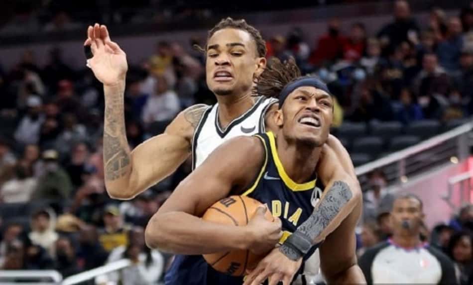 Estas são as opções de trocas por Myles Turner