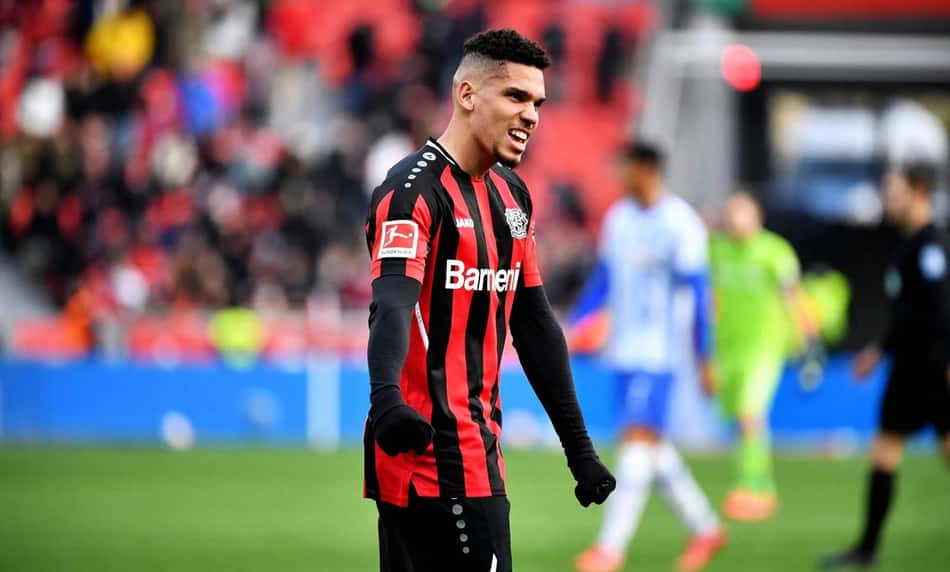 Paulinho admite que quer deixar o Leverkusen e futebol brasileiro pode ser uma opção