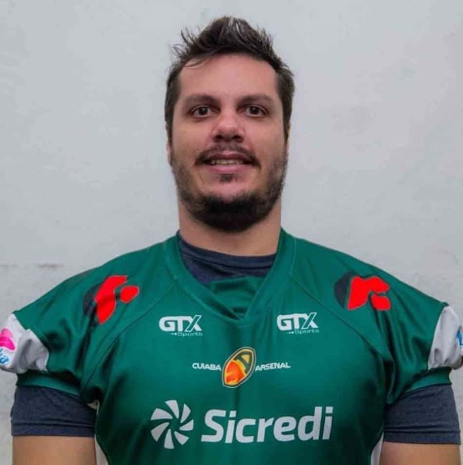 Brown Spiders contrata experiente quarterback Daniel Pereira