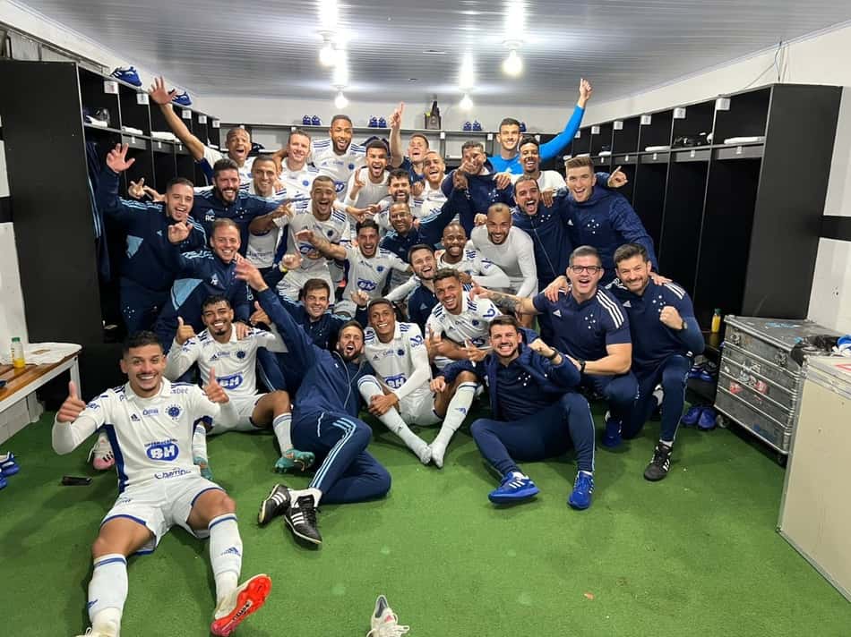Cruzeiro supera Corinthians e alcança maior sequência de vitórias na era dos pontos corridos da Série B