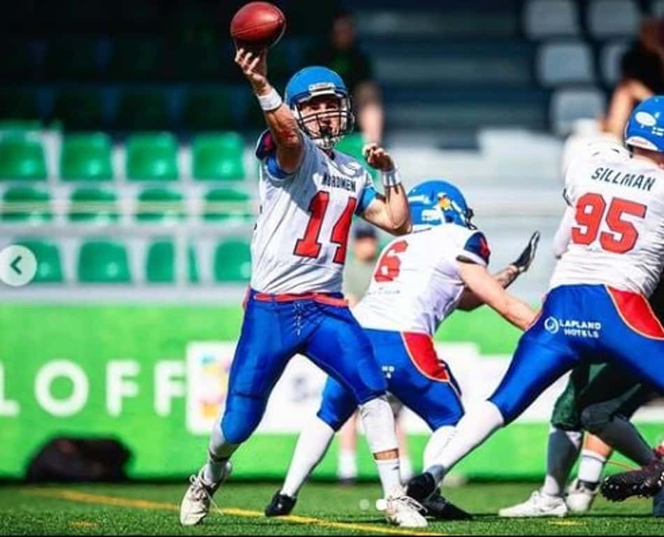 Quarterback Lucas Martinez estreia com grande atuação na Liga Finlandesa de Futebol Americano