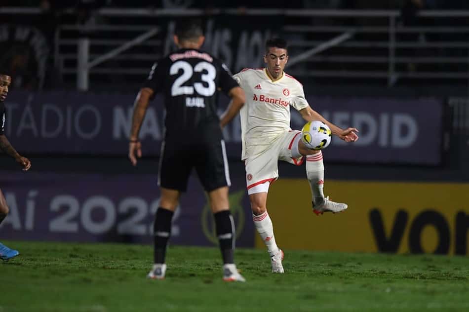 De Pena valoriza triunfo do Inter contra o Bragantino: 'Precisávamos de uma vitória fora de casa'