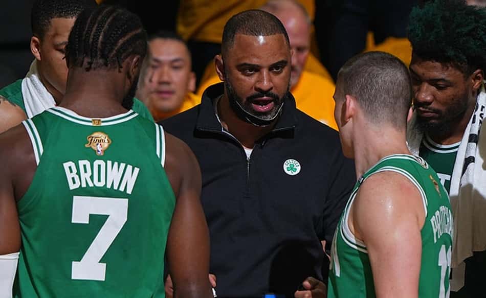 Ime Udoka, técnico do Celtics, culpa excesso de erros pela derrota contra os Warriors