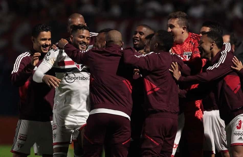 Ataque on! São Paulo completa um mês marcando gol em todos os jogos