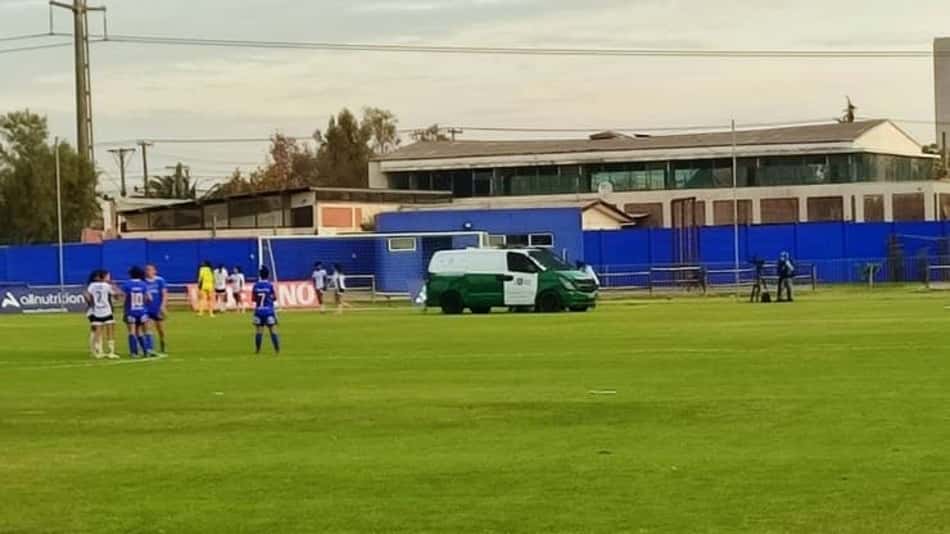 Situação lamentável marca clássico pelo futebol chileno feminino