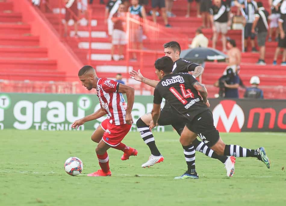 Vasco defende invencibilidade diante do Náutico jogando nos Aflitos